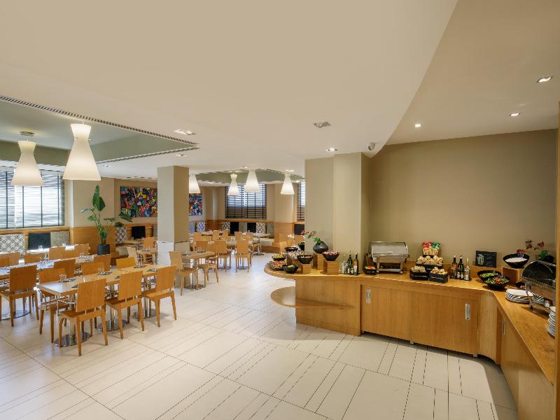 Best Western Plus Globus Hotel image
