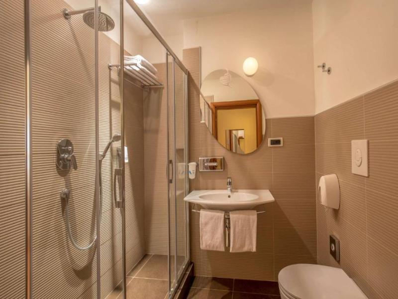 Best Western Plus Globus Hotel image