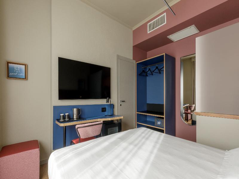 Best Western Plus Globus Hotel image
