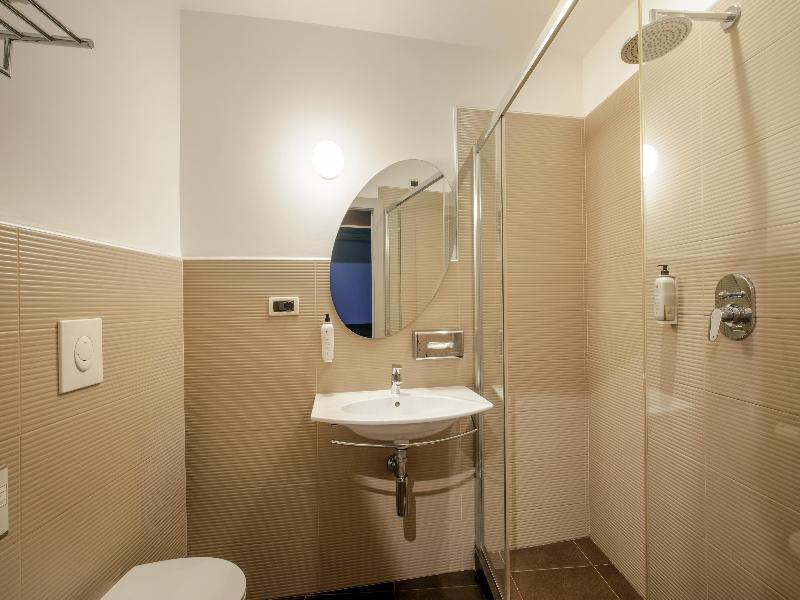 Best Western Plus Globus Hotel image