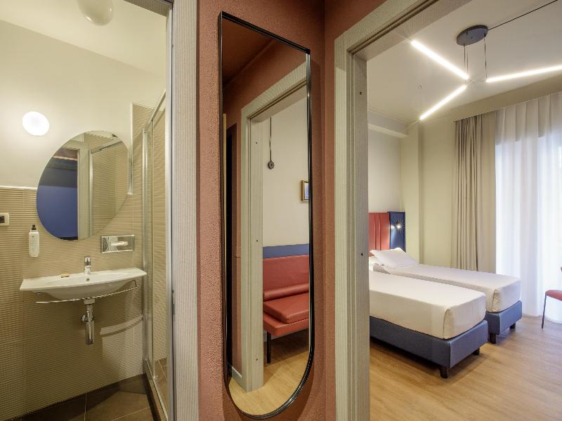 Best Western Plus Globus Hotel image