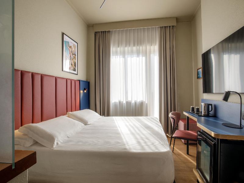 Best Western Plus Globus Hotel image