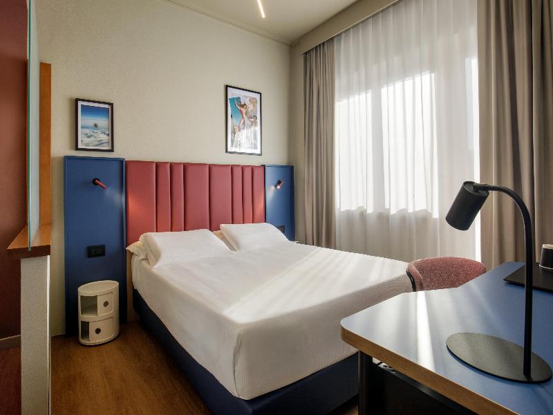 Best Western Plus Globus Hotel image