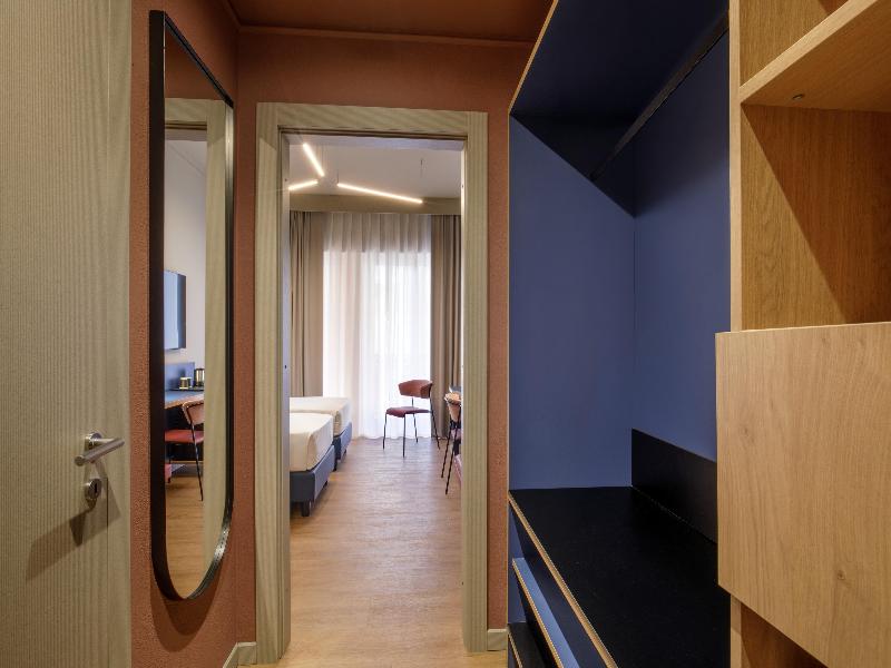 Best Western Plus Globus Hotel image