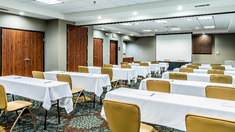 Staybridge Suites Laredo International Airport CON