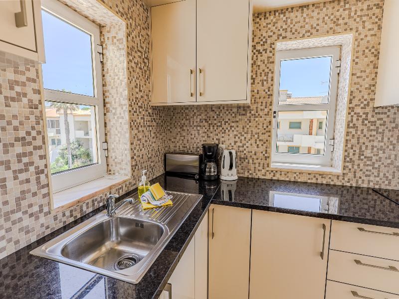 Benvindo Apartamentos by Umbral image