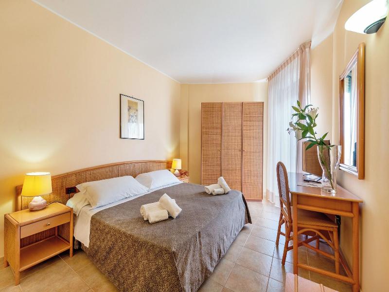 Rina Hotel image