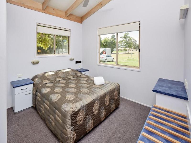 Nrma Canton Beach Holiday Park image