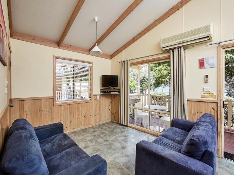 Nrma Canton Beach Holiday Park image