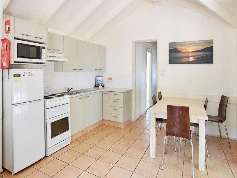 Nrma Canton Beach Holiday Park image