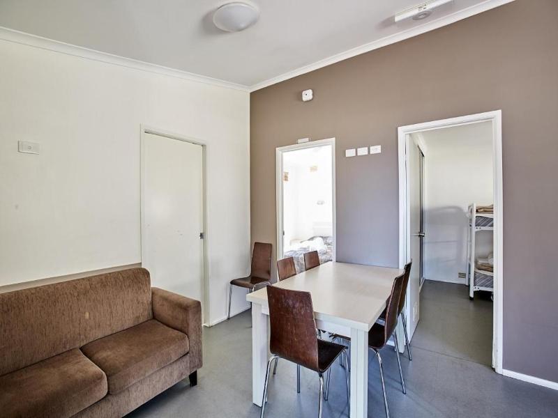 Nrma Canton Beach Holiday Park image