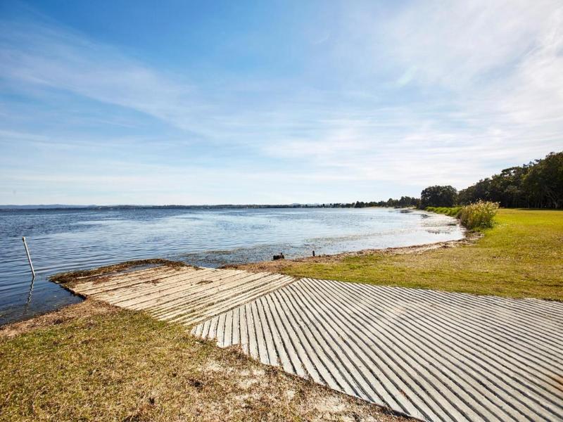 Nrma Canton Beach Holiday Park image
