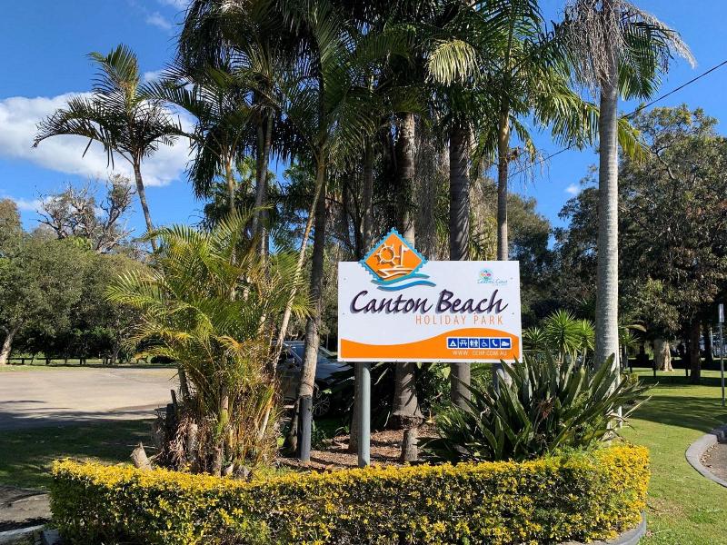 Nrma Canton Beach Holiday Park image