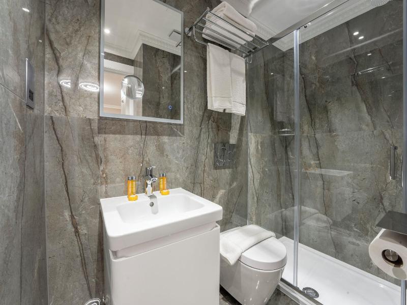 Cleveland Residences Bloomsbury image