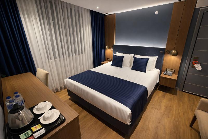 Revia Square Hotel image