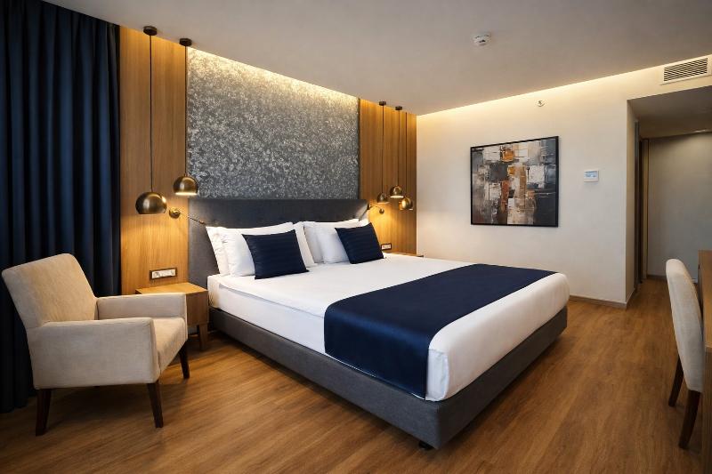 Revia Square Hotel image
