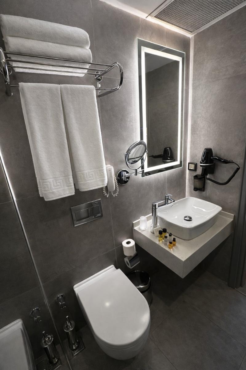 Revia Square Hotel image