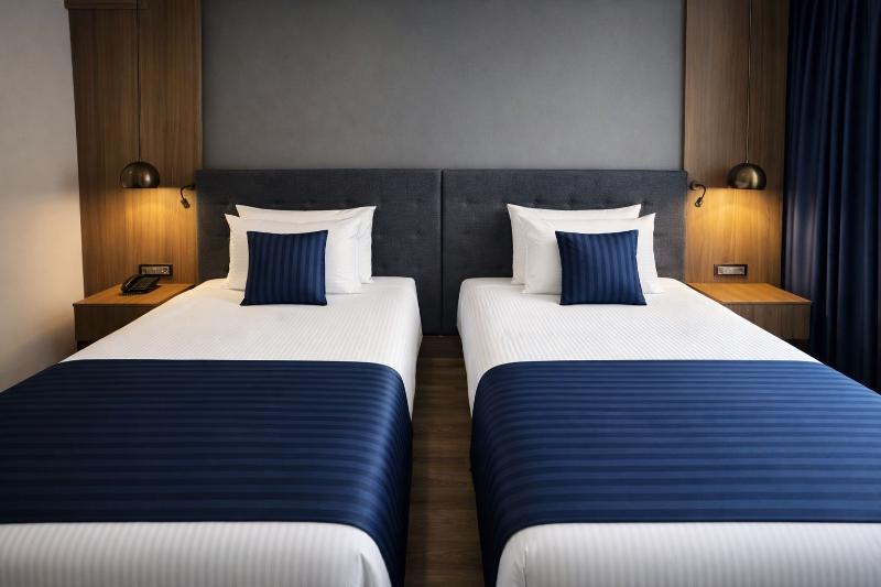 Revia Square Hotel image