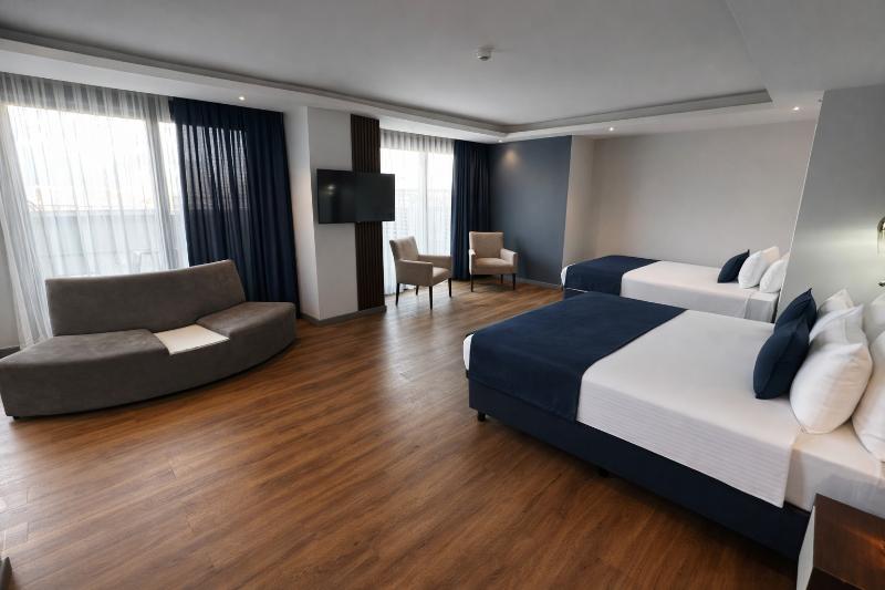 Revia Square Hotel image