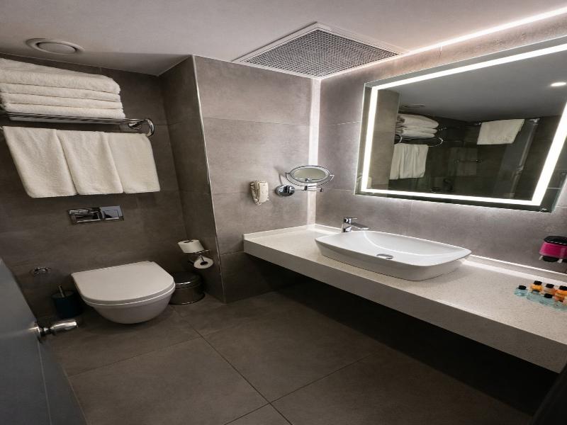 Revia Square Hotel image