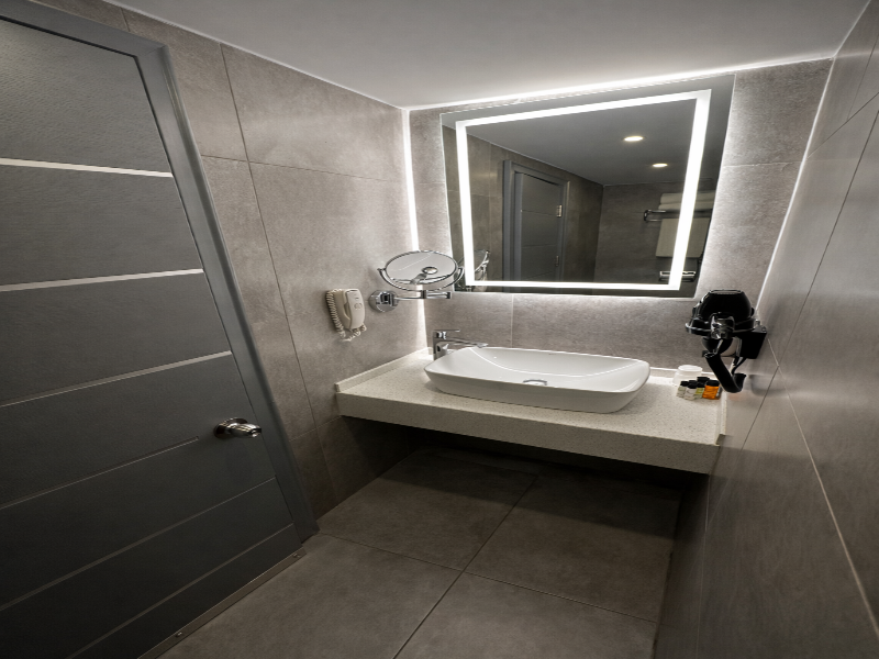 Revia Square Hotel image