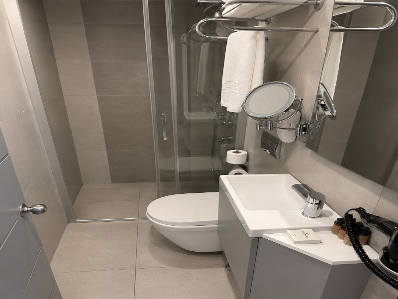 Revia Square Hotel image