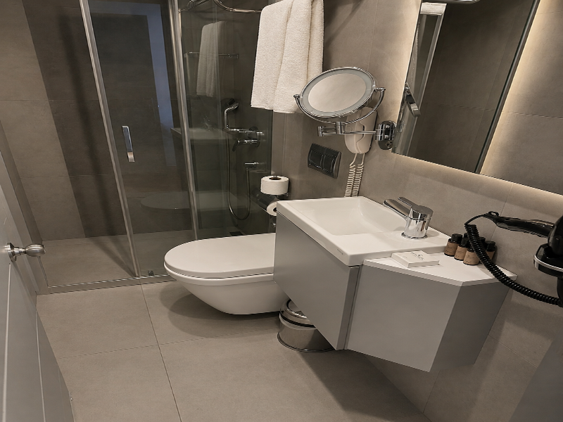 Revia Square Hotel image