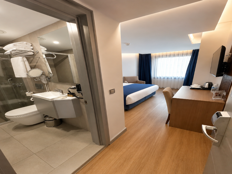Revia Square Hotel image