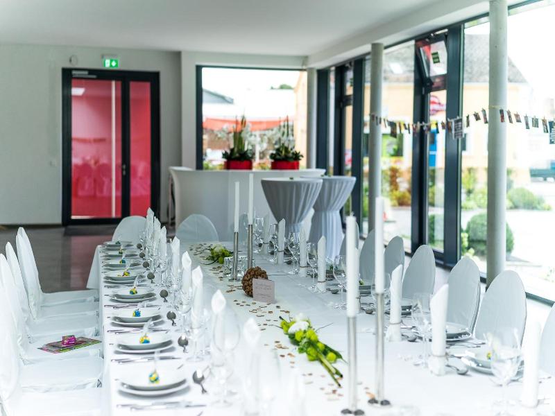 Hotel Mecklenburger Hof Gnoien image
