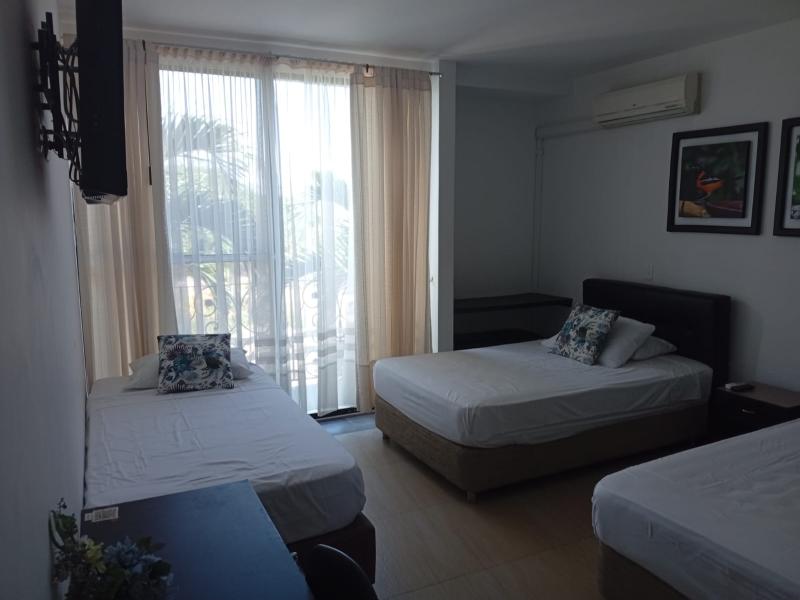Hotel Saman Del Rio image