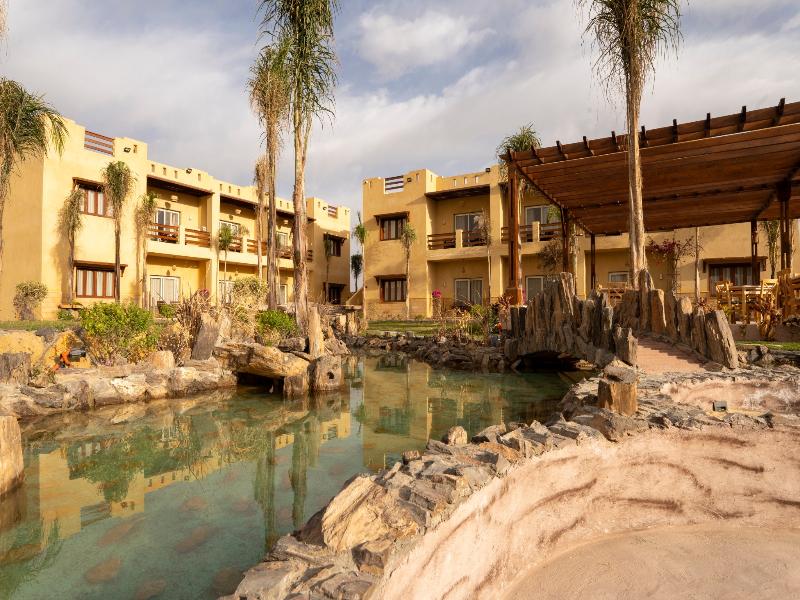 Azad Siwa  Hotel — exterior view