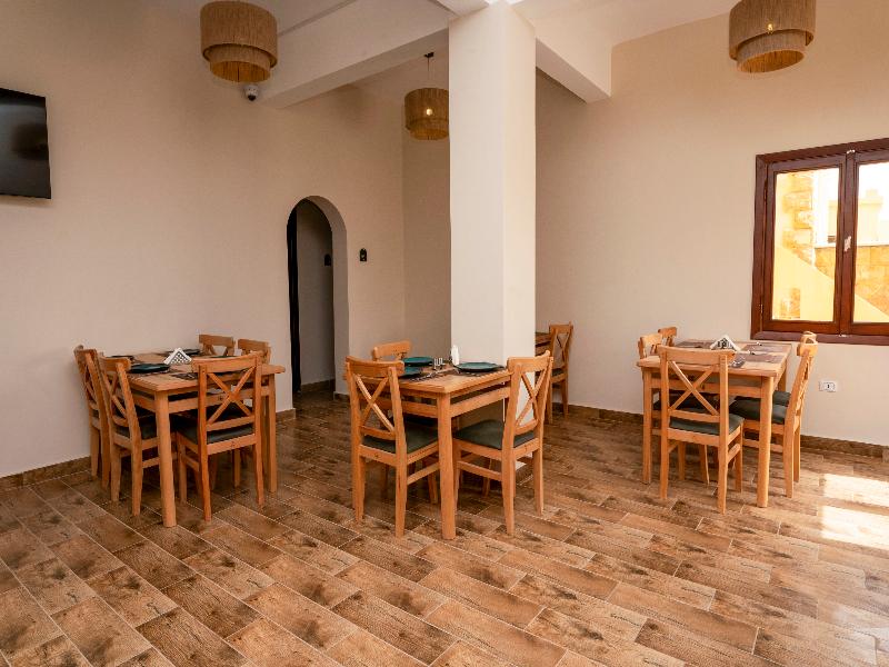 Azad Siwa  Hotel