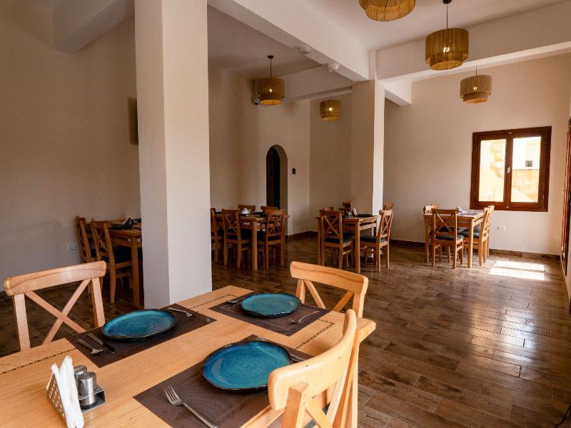 Azad Siwa  Hotel