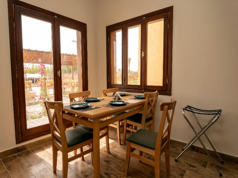 Azad Siwa  Hotel