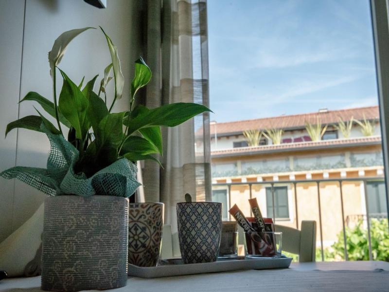 San Lorenzo Apartments — view