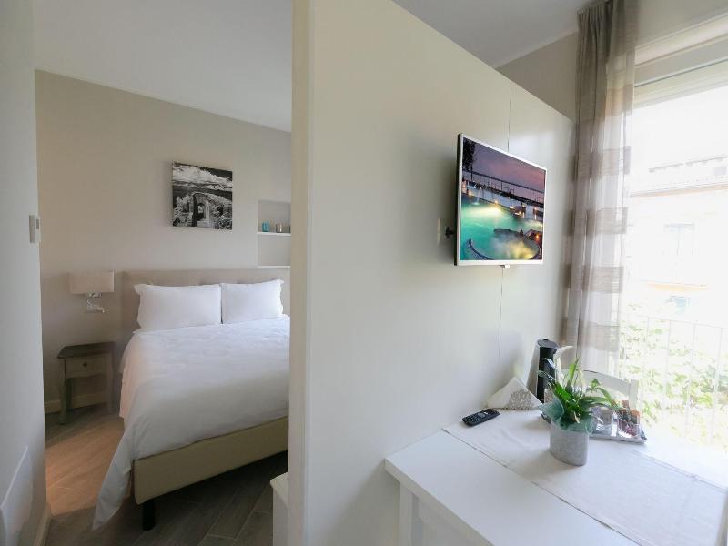 San Lorenzo Apartments image