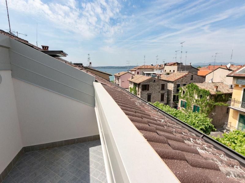 San Lorenzo Apartments image
