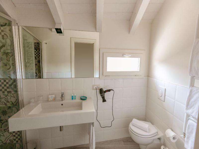 San Lorenzo Apartments image
