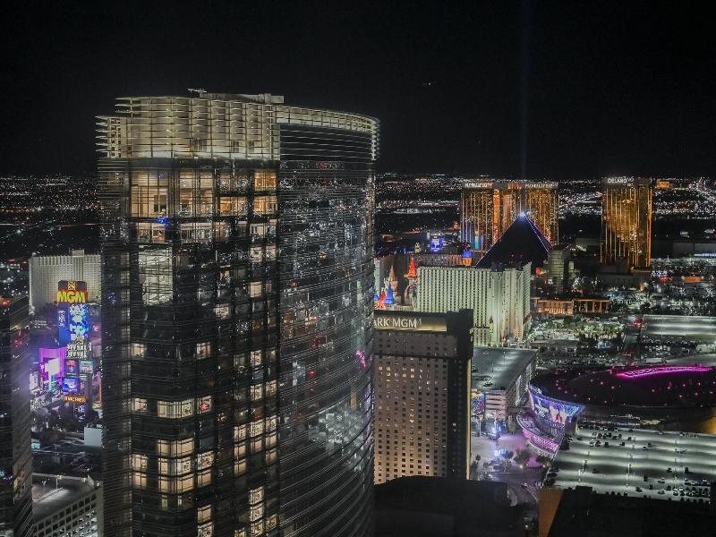 Stripviewsuites At Vdara image