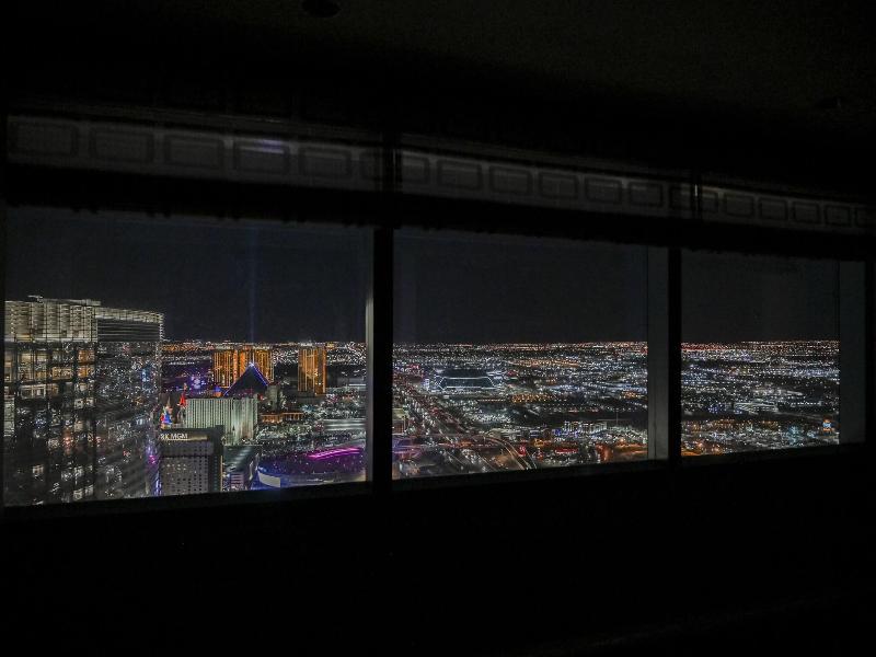 Stripviewsuites At Vdara image