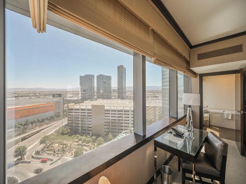 Stripviewsuites At Vdara image