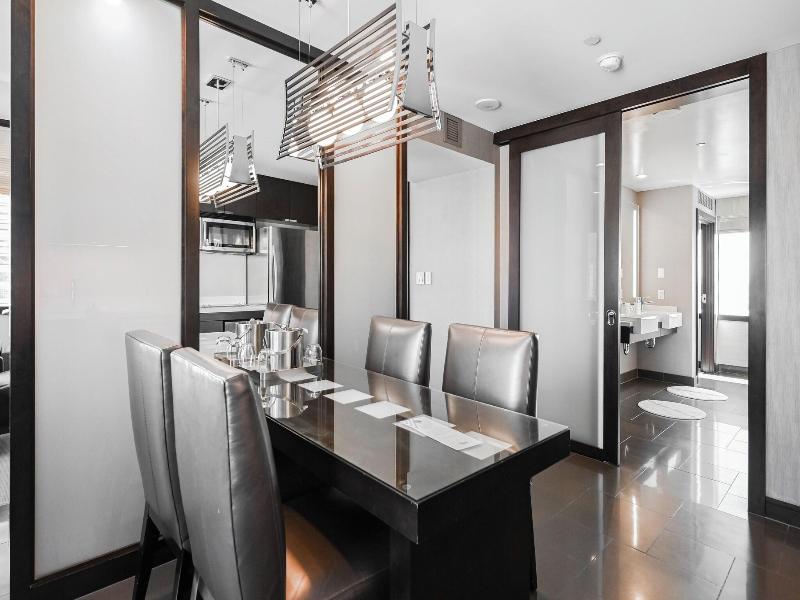 Stripviewsuites At Vdara image