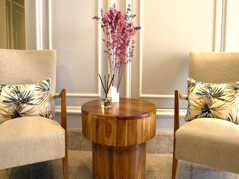 Les Deux Mariettes Apartments & Suites image