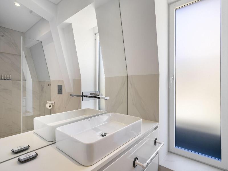 Les Deux Mariettes Apartments & Suites image