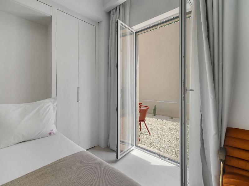 Les Deux Mariettes Apartments & Suites image