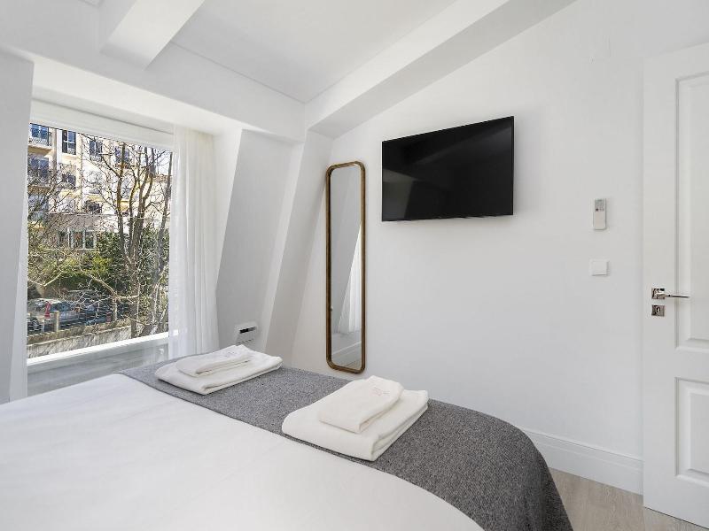 Les Deux Mariettes Apartments & Suites image