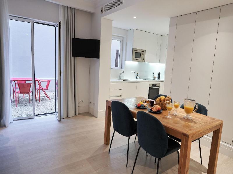 Les Deux Mariettes Apartments & Suites image