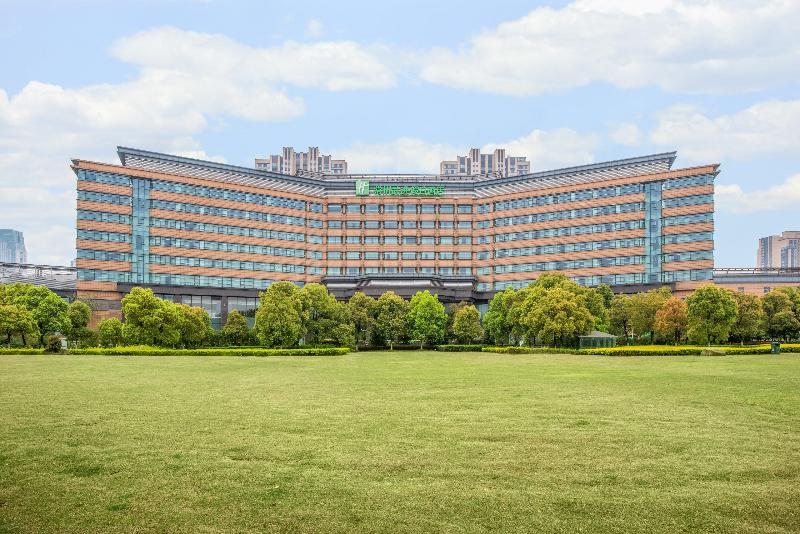Holiday Inn Changzhou Wujin image