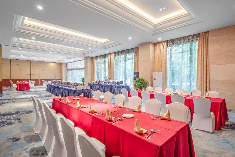 Holiday Inn Changzhou Wujin image