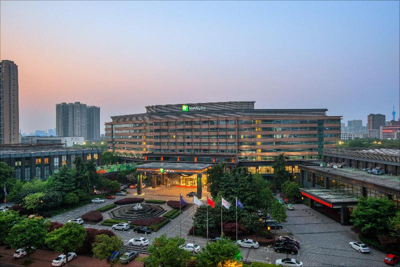 Holiday Inn Changzhou Wujin image